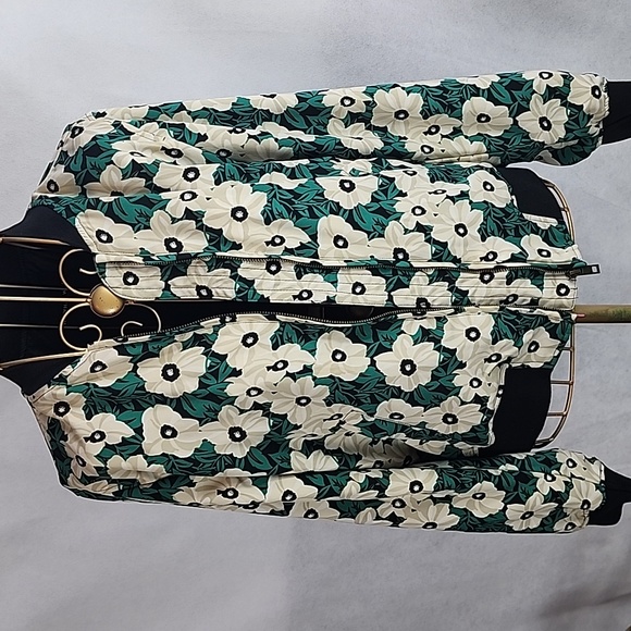 🔥🔥🔥SALE!!!WHO WHAT WEAR Size S Floral Bomber Jacket - Picture 3 of 10